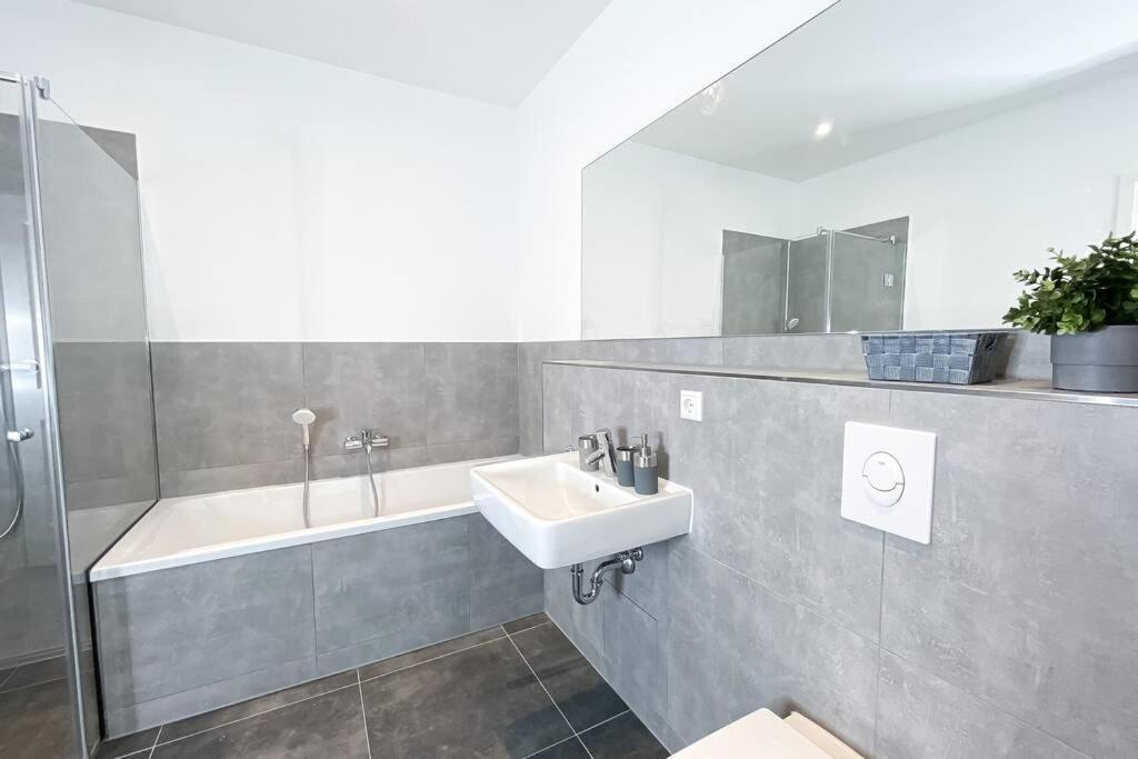 Modernes Luxus-Apartment Im Leipziger Zentrum Екстер'єр фото